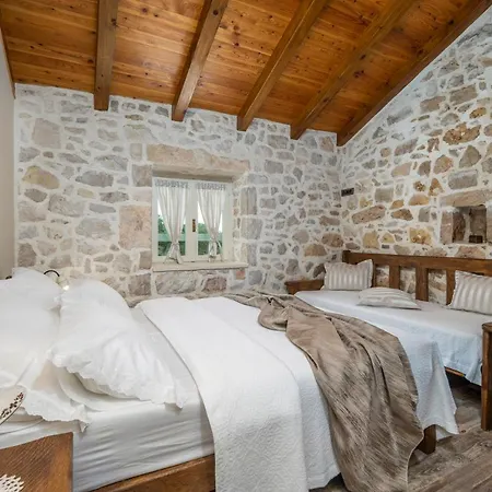 Jerolim Villa *